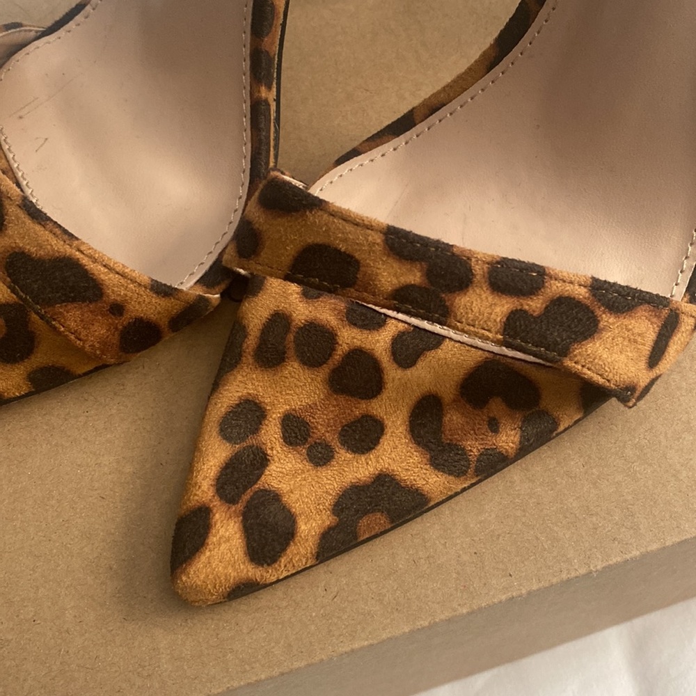 Pointed toe Leopard heel - Picture 3 of 4